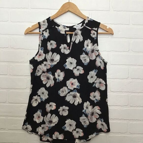 2/40$ Reitmans floral tank top NWT sizeXS The relaxed round neck feminine office - Picture 8 of 8